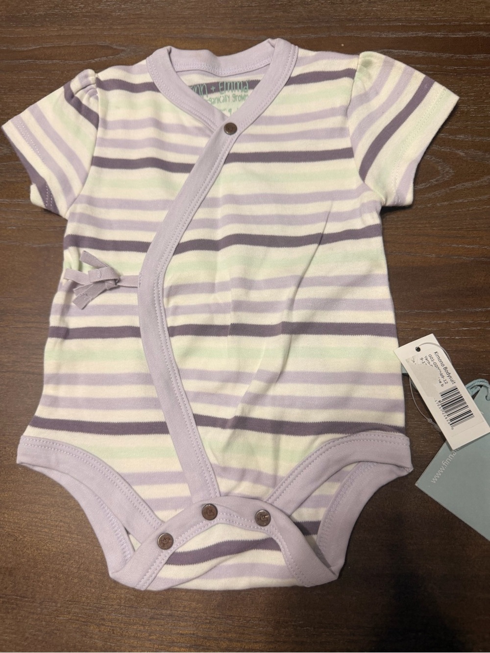 Finn Emma Organic Baby Onesie Size 9-12 Months